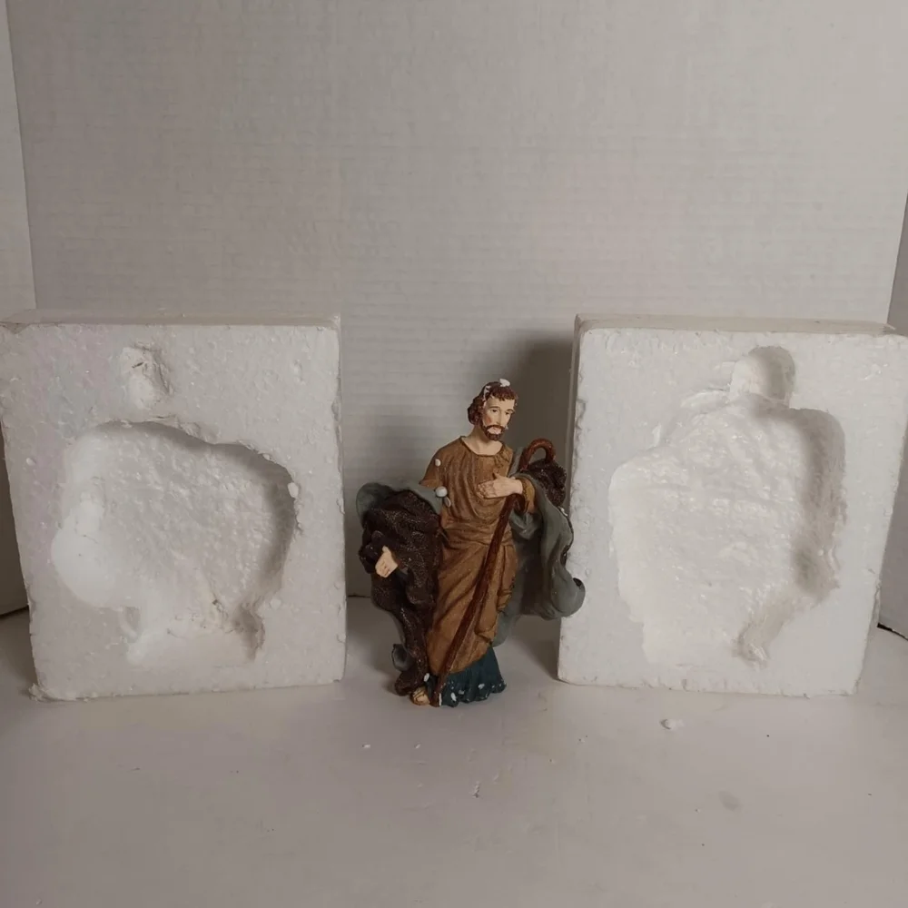 Vintage Hand Painted Nativity Joseph Mary Baby Jesus Set Of 2 Ceramic Christmas